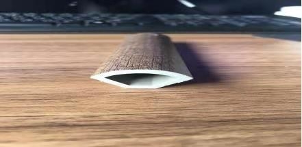 Favorable à l'environnement en bois de regard de conseil de bordage de PVC de haute densité pas facilement déformé