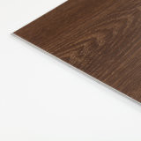 Planche imperméable de luxe flexible de vinyle parquetant la conception en bois confortable environnementale